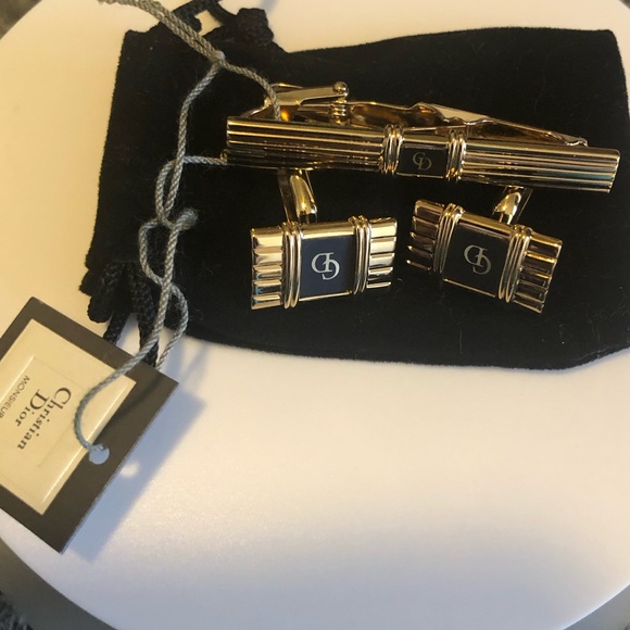 Men's Christian Dior Gold Cufflinks & Tie Clip Set NWT - Picture 1 of 10